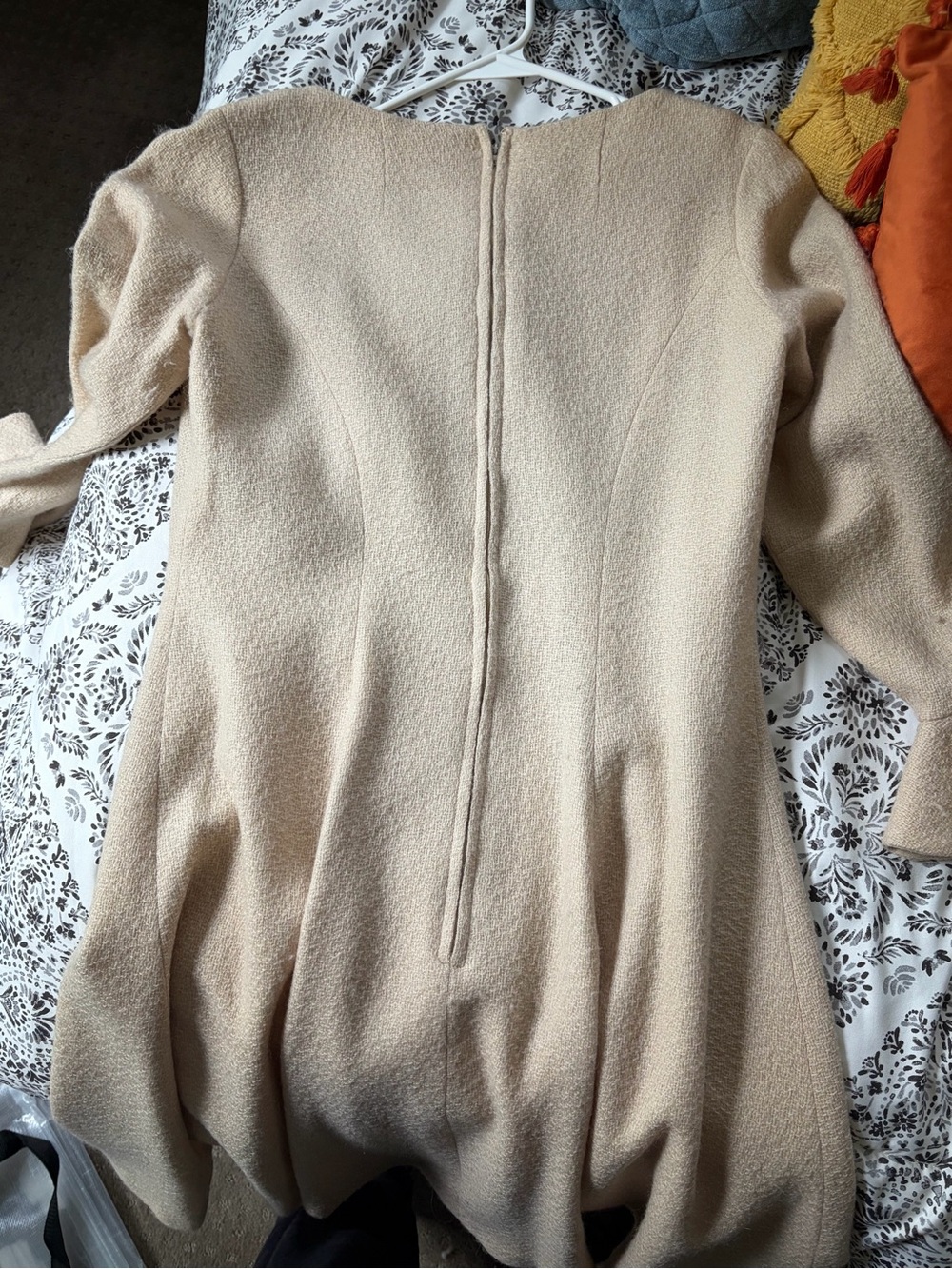 Vintage wool Alison Ayres bell sleeve dress beige cream M vintage 12 modern 8 - Picture 10 of 11